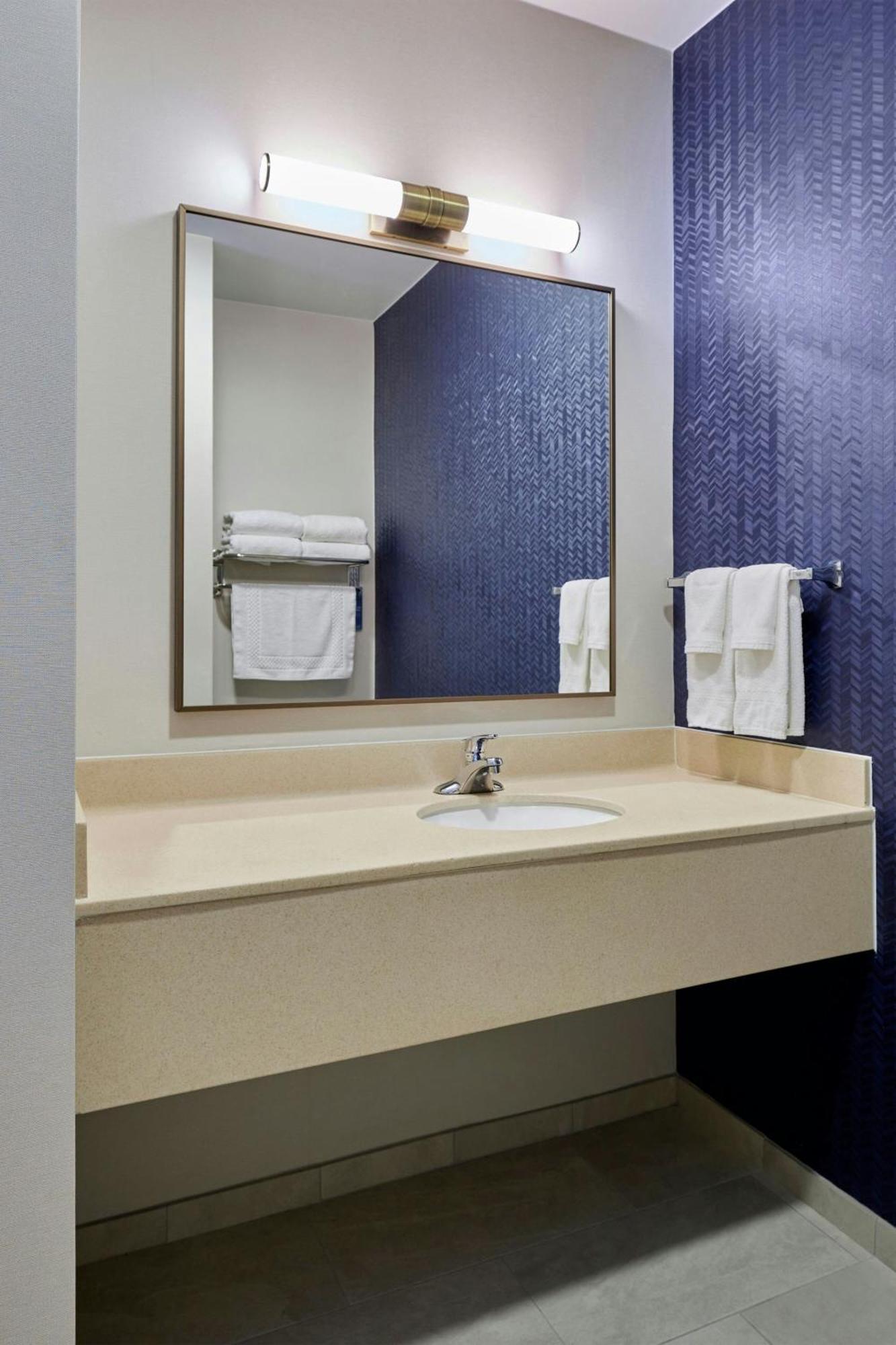 Fairfield Inn&Suites Burlington Exterior foto